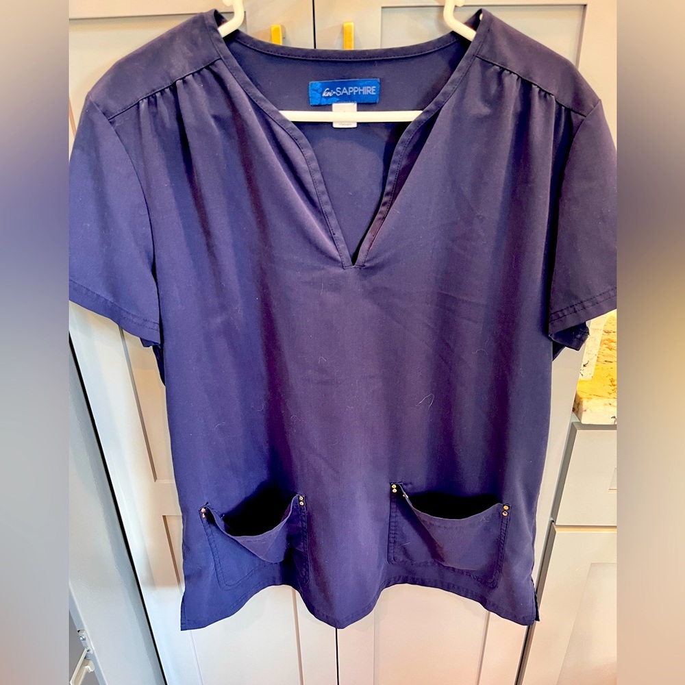 Koi scrub top size large navy